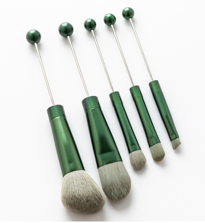 Wholesale Candy Color Christmas Series Gradient Beadable Metal DIY Makeup Brush Set